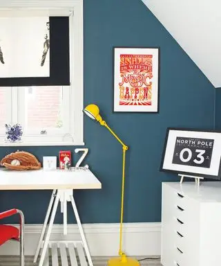 Hjemmekontor på et loft