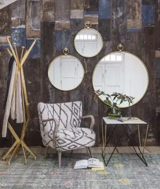 Decorare con gli specchi