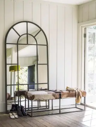 Decorare con gli specchi