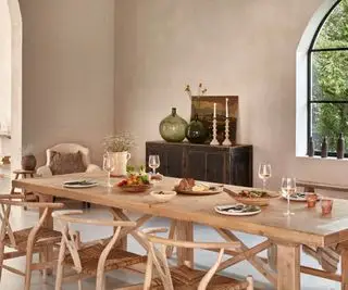 Comedor mediterráneo moderno