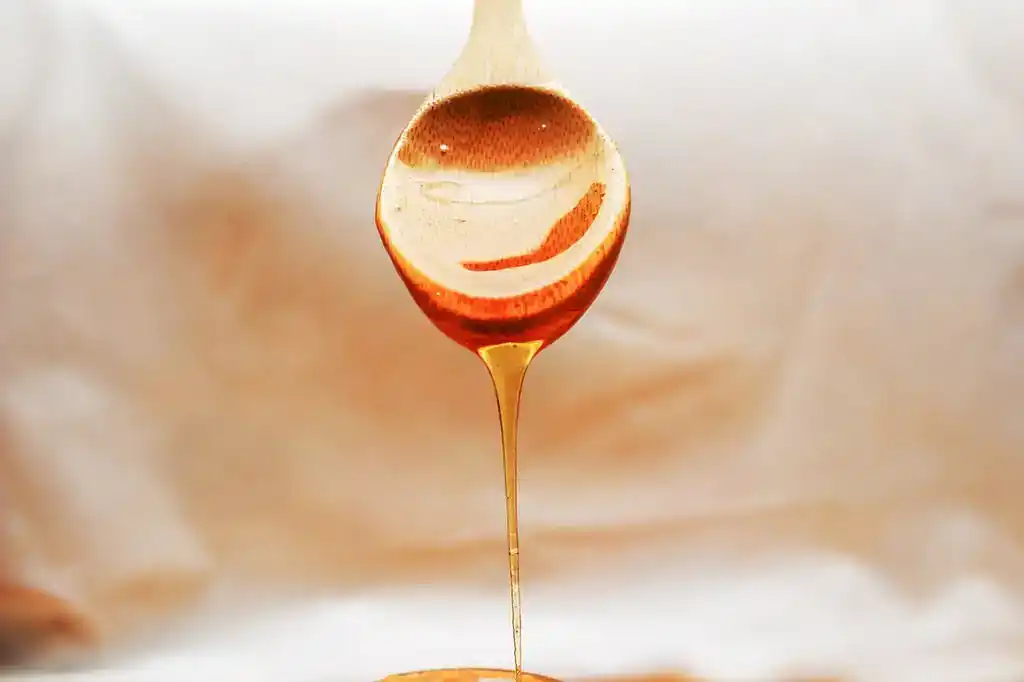 10 superfoods for kids - honey