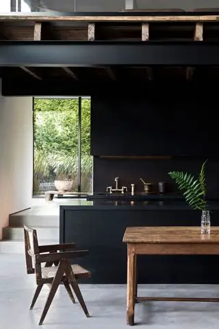 Cocina negra contemporánea de Michael Del Piero
