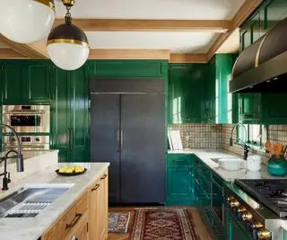Cocina verde oscuro brillante