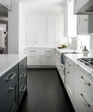 Små hvite kjøkkenideer – 10 designtips for lyse og lyse kjøkken