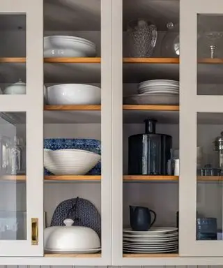 hrnky a porcelán