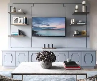 5 metodi di pulizia che non dovresti MAI usare sulla TV e cosa fare se lo hai fatto
