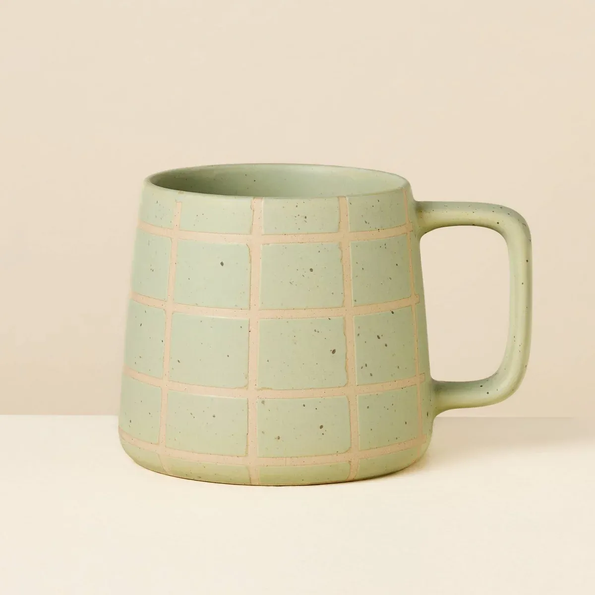 Caneca de café em grés de 15 Fl Oz verde - lareira U0026#38; Manual#8482; Com Magnólia' loading='lazy' title=