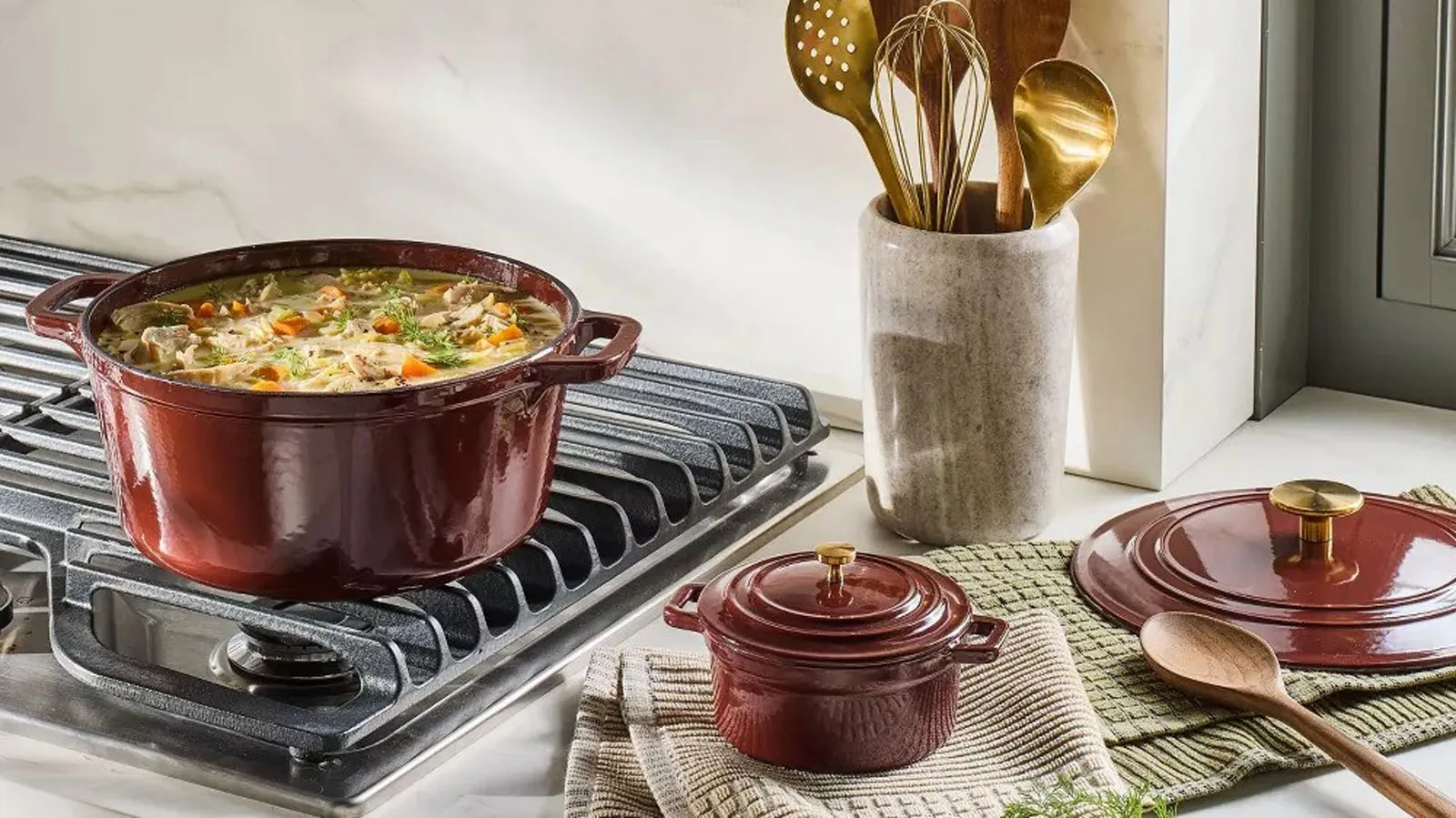 Mini Red de forno holandês - Hearth & Hand ™ com Magnolia' loading='lazy' title=