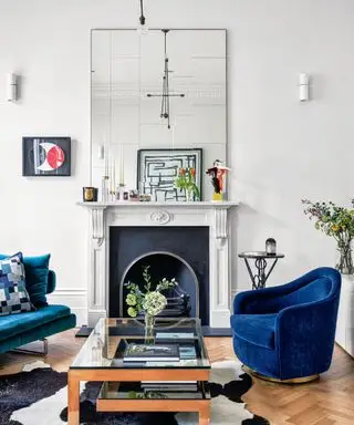 Perché dovresti appendere degli specchi sopra i caminetti – esorta un esperto di Feng Shui