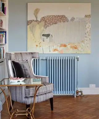 Como pintar atrás de um radiador