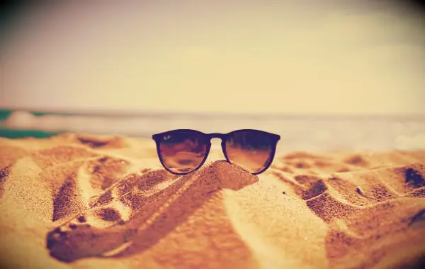 How to Become an Optimist: 3 Daily Habits To Help You Get Started