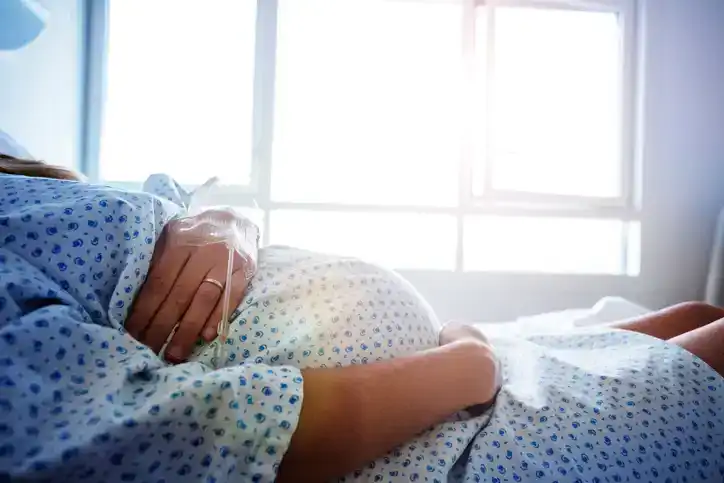 What Should I Do if I Experience Emotional Early Signs of Labor?