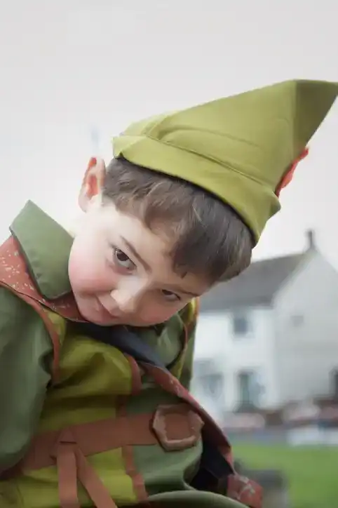 100 mien Disney princov, darebákov a hrdinov