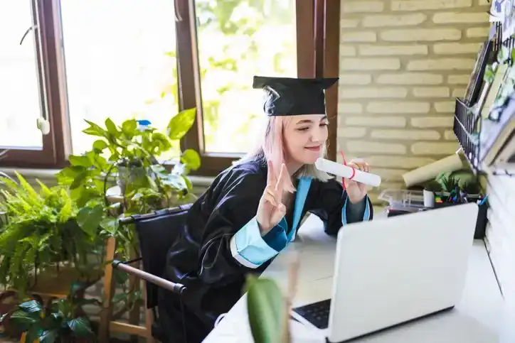 가정 교육을 받은 어린이는 대학에 진학할 수 있습니까? 학생들은 집에서 어떻게 등록합니까?