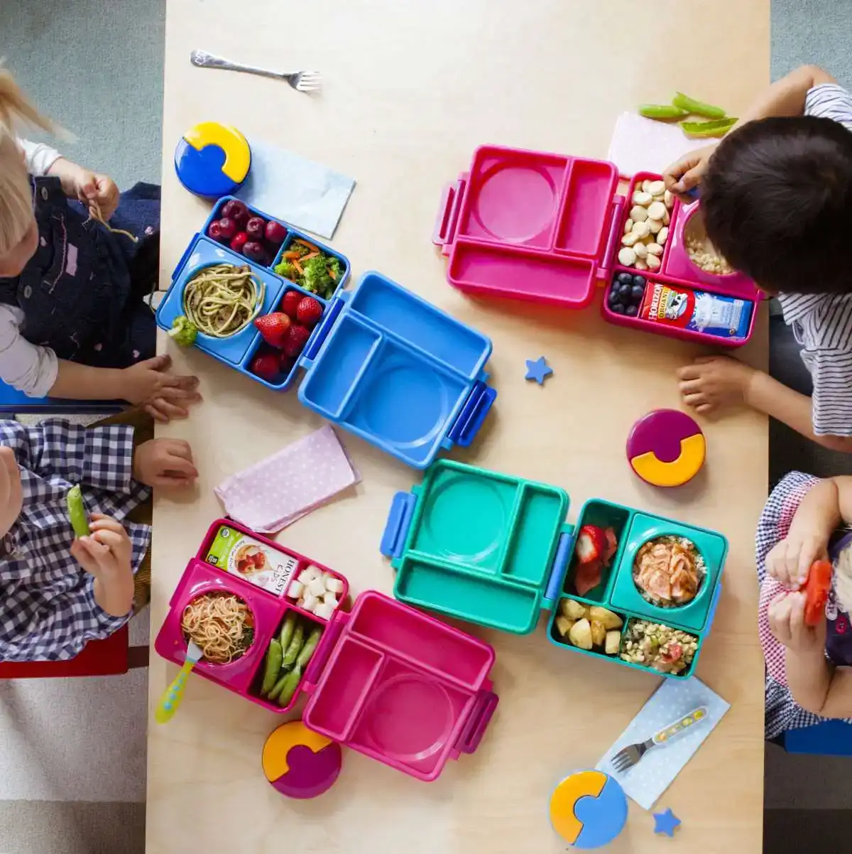 10 coolest school supplies omni lunch boxes