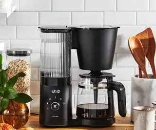 Zwilling drypp kaffetrakter i sort på benkeplaten