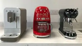 Kávovar Smeg medzi automatom smeg a kávovarom na espresso