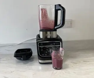Ingredience pro testování polévky v mixéru Ninja Foodi Cold & Hot Blender