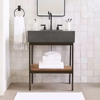 Frances Bathroom Vanity mot en vegg.