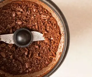 ¿Debería comprar un molinillo de café de cuchillas o de fresas? ¿Es uno mejor que el otro?