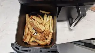 Domáce hranolky vyrobené vo vzduchovej fritéze Instant Vortex Plus