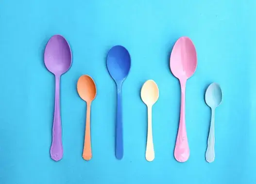 Teória lyžičiek: Prečo musíte počítať svoje lyžice