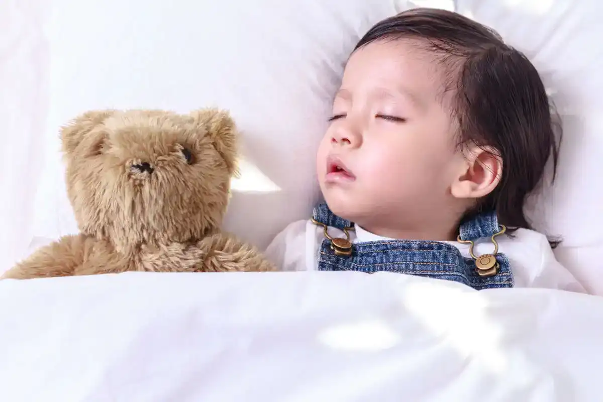 赤ちゃんの睡眠の問題を解決するための簡単なガイド